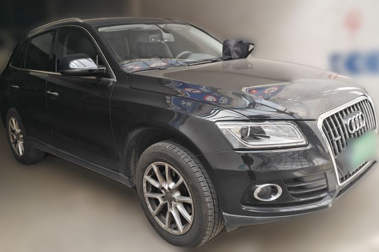 Used Audi Q5 2016 40 TFSI Trendy Edition Front Right 45 Deg