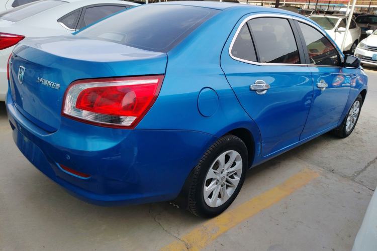 Used Baojun 630 2013 1.5L manual Elite version
