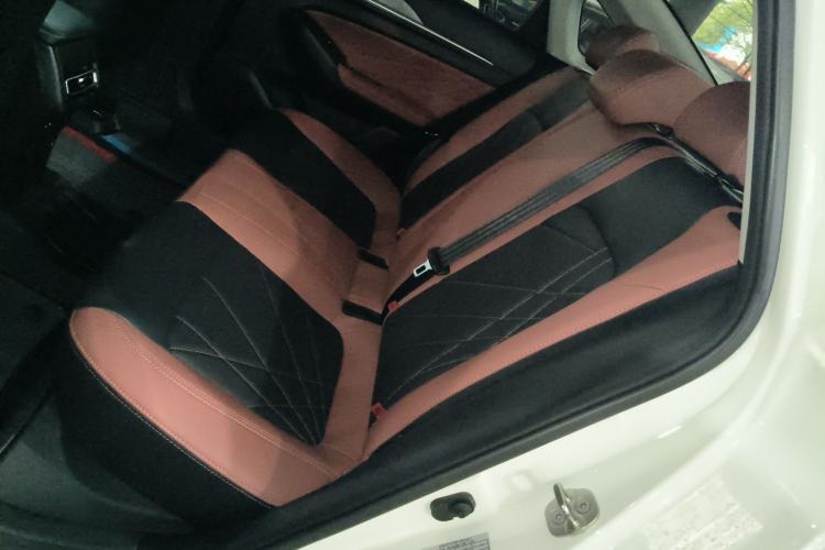 Used CHANGAN Eado 2024 PLUS Blue Whale NE 1.4T GDI DCT High-Energy Edition
