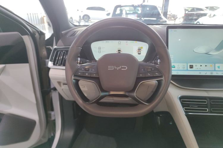 Used BYD Song PLUS New Energy 2025 EV 520km Premium Version