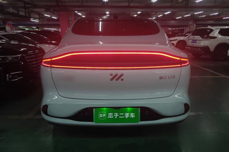 Used IM LS6 2023 Max Enhanced Performance Edition Rear