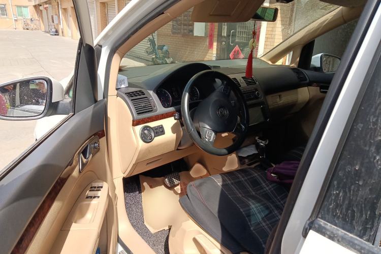 Used Volkswagen Touran 2011 1.4T DSG ZhiZhen Edition 5 Seats Driver Seat