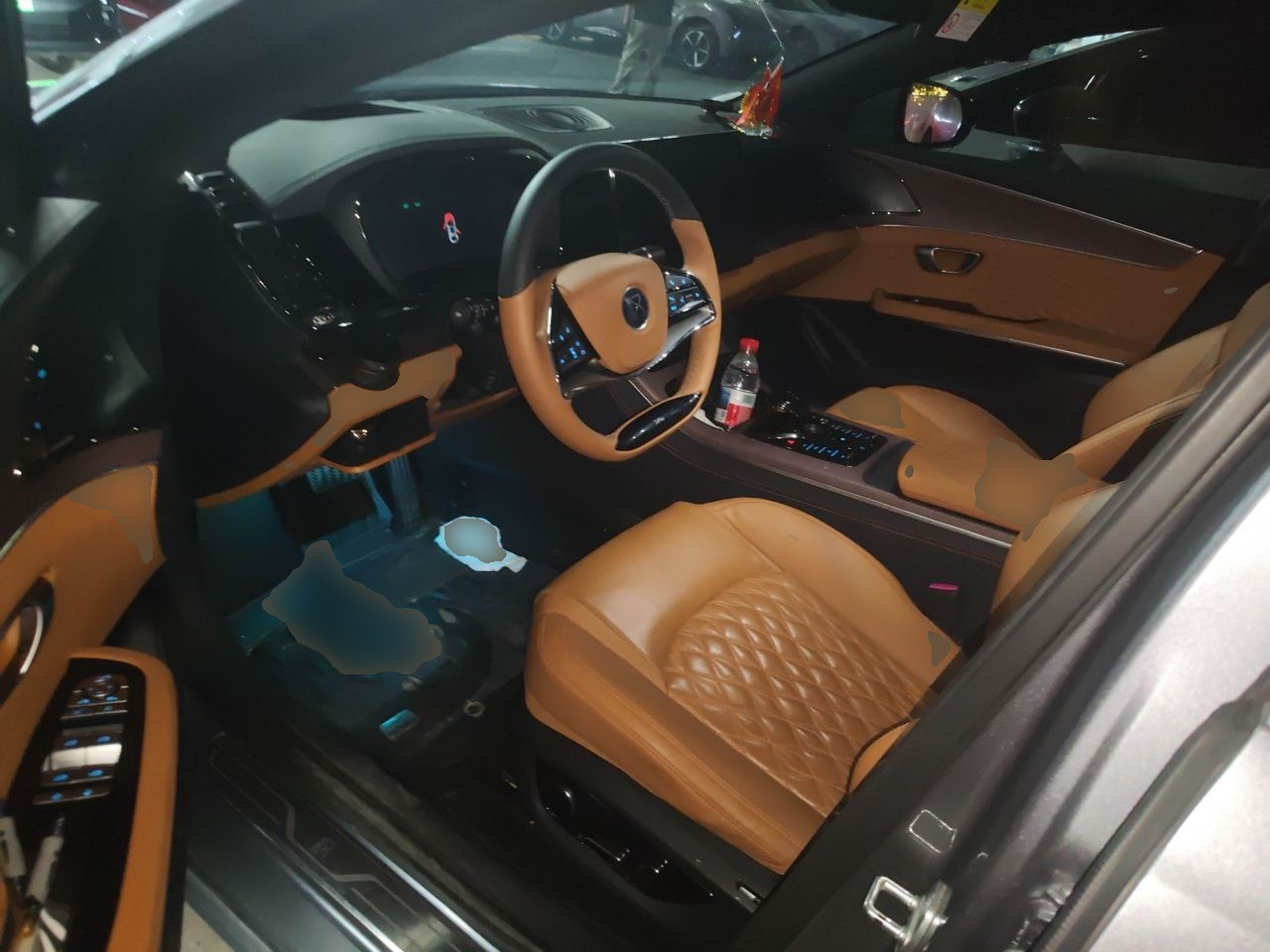 BYD Han 2022 EV Genesis Edition 610KM All-Wheel Drive Premium Model — снимка 16