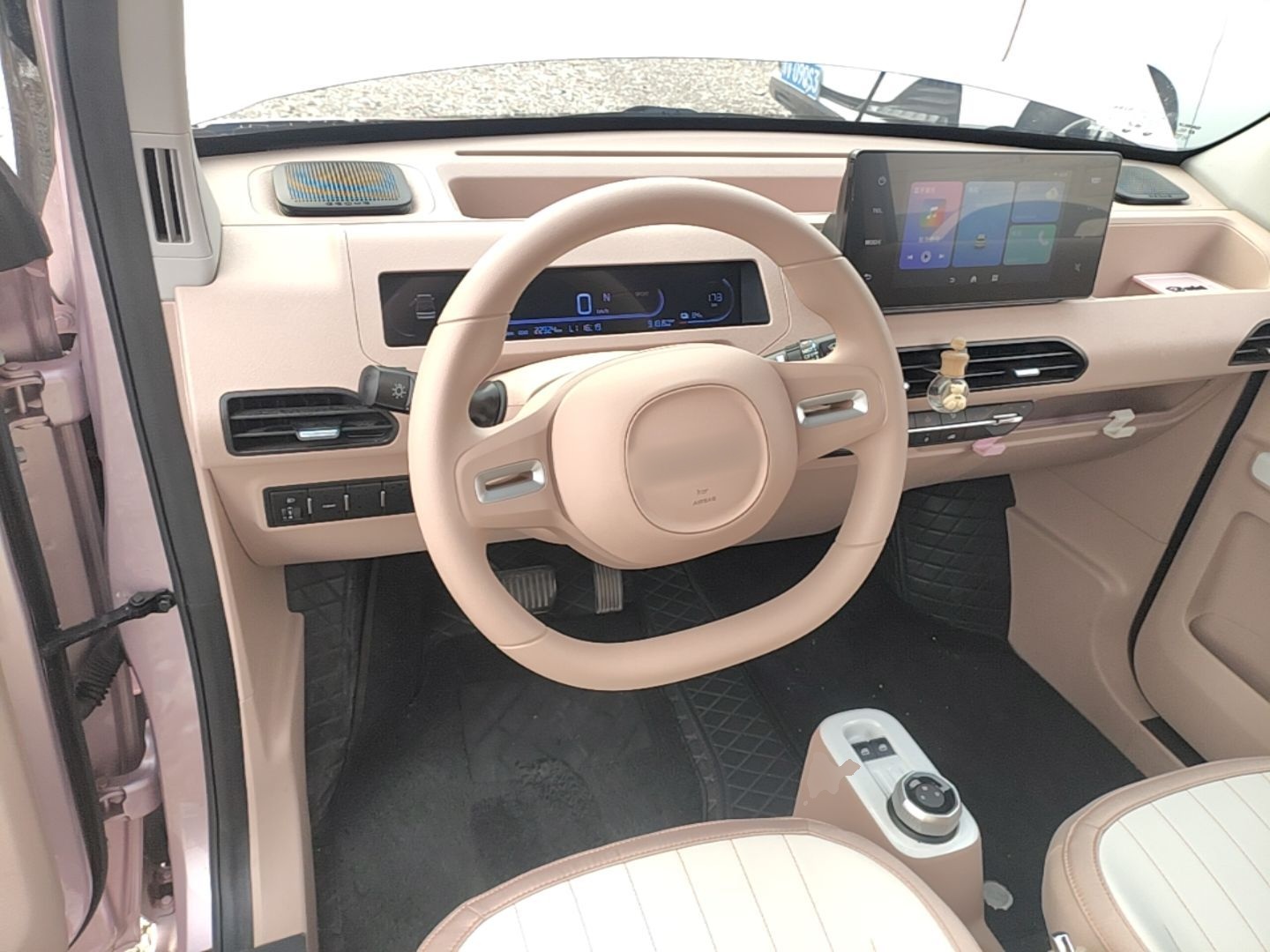 Geely Galaxy Panda 2024 Panda Mini 200km Endurance Bear — снимка 13
