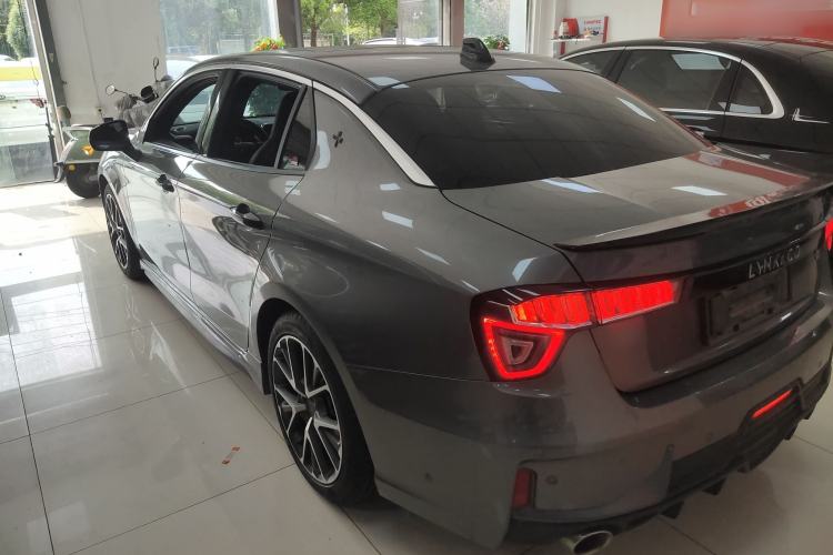 Used Lynk & Co 03 2022 2.0TD DCT JingPro Exterior 2