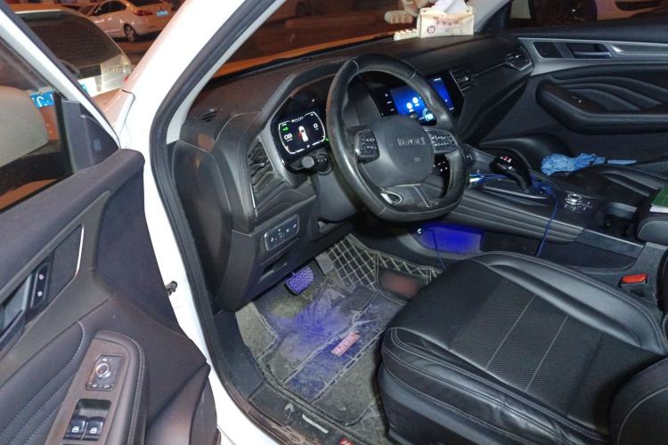 Used Haval F7 2019 2.0T Two-Wheel Drive i-Van China V standard
