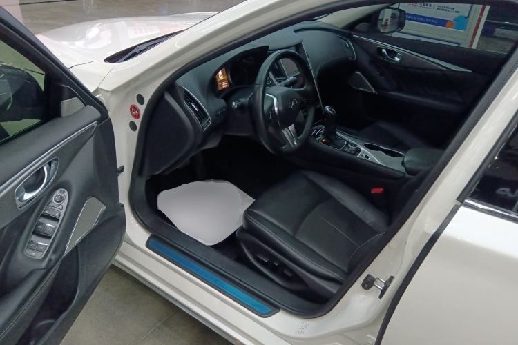 Used Infiniti Q50L 2018 2.0T Enjoyment Version China VI Standard Driver Seat