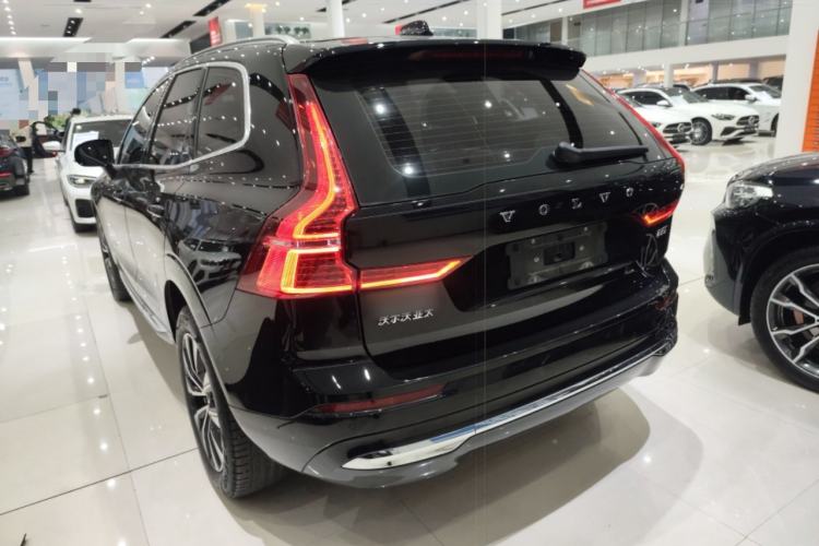 Used Volvo XC60 2024 B5 4x4 Smart Luxury Edition Rear Left 45 Deg