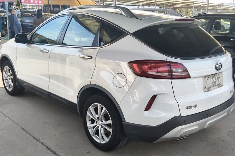 Used Bestune X80 2017 2.0L Automatic Elite Edition
