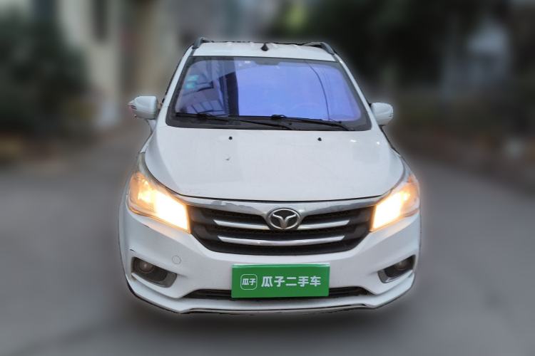 Used FAW Yingzhi 737 2015 1.5L Manual Deluxe Navigation Version Front