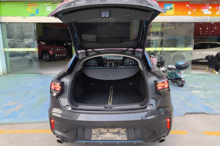 Used Lynk & Co 05 2020 2.0TD Two-Wheel Drive Shine Halo Trunk