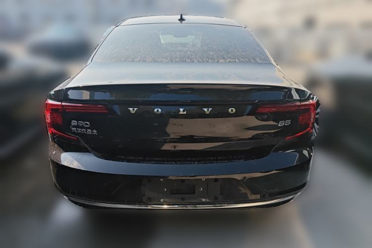Used Volvo S90 2025 B5 Zhiyuan Luxury Edition Rear