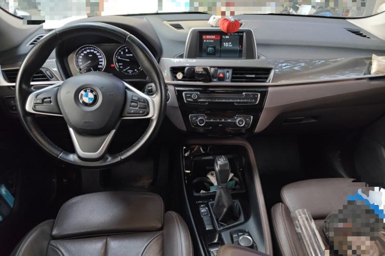 Used BMW X1 2019 sDrive18Li Premium Edition Center Console