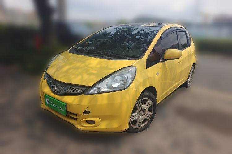 Used Honda Fit 2011 1.3L manual Comfort version