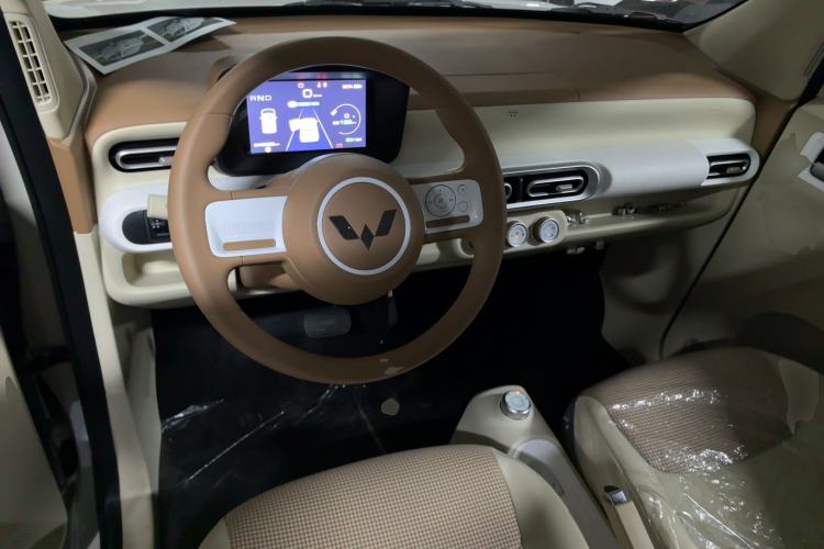 Used Wuling Hongguang MINIEV 2024 3rd Generation 215km Youth Edition
