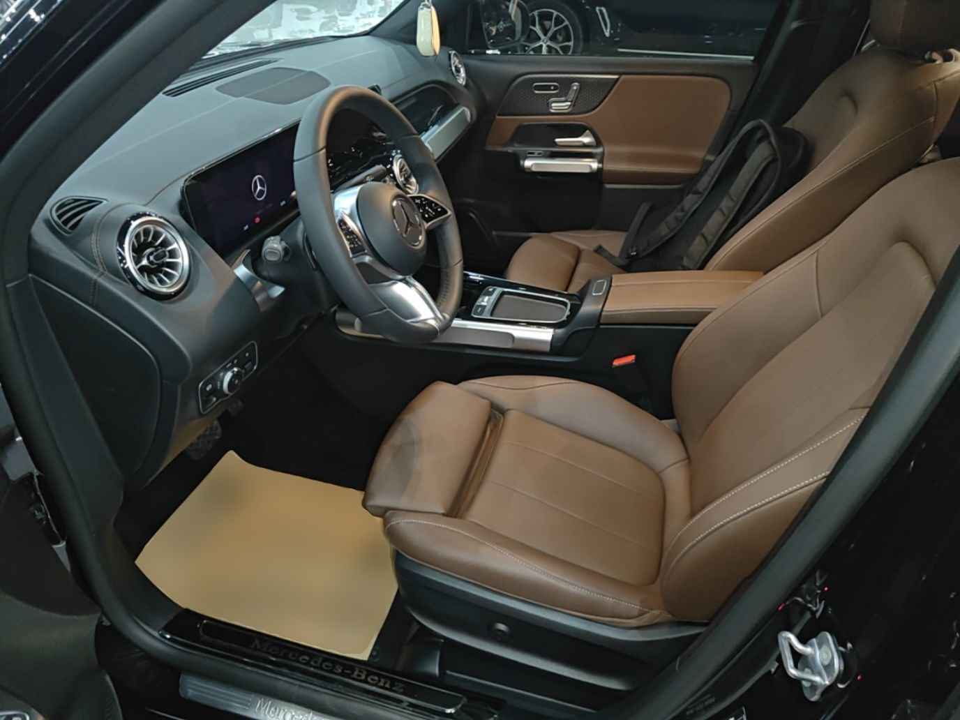 Vordere Reihe im Auto
