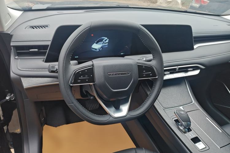 Used Venucia V 2023 260T Idol Edition Pro