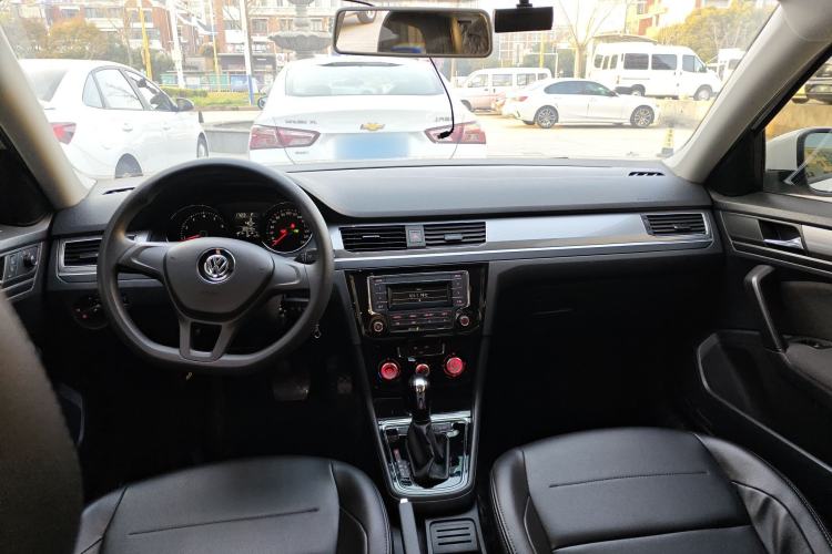 Used Volkswagen Bora 2019 Facelift Bora·Legend 1.5L Automatic Fashion Edition China VI Standard Center Console