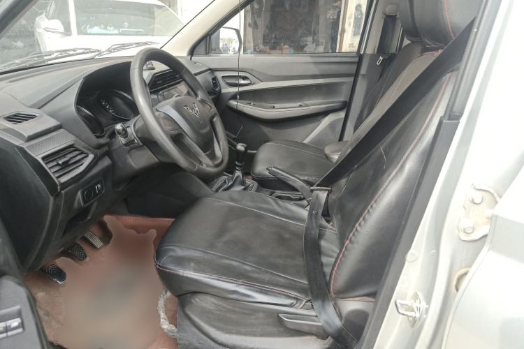 Used Wuling Hongguang 2019 1.5L S Basic Version China VI Standard LAR