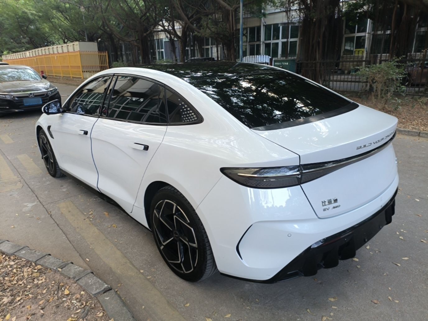BYD Seal 2022 650 km All-Wheel-Drive Performance Version — снимка 4