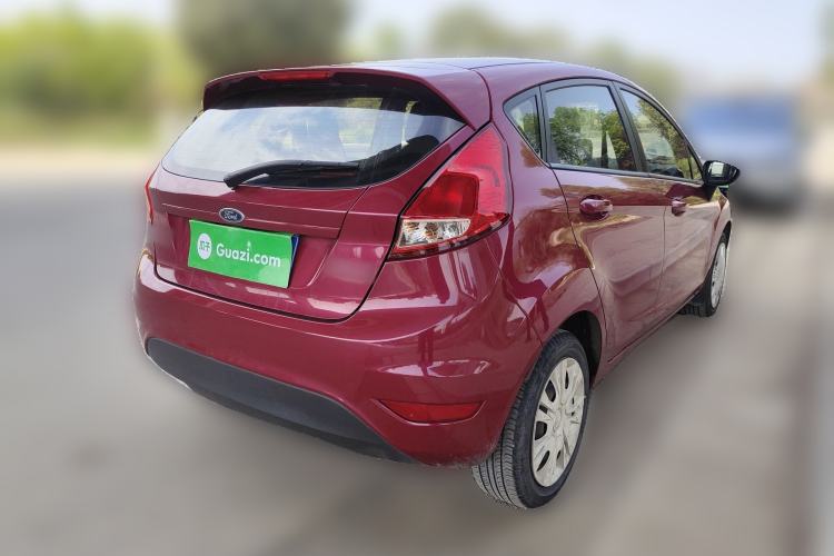 Used Ford Fiesta 2013 Hatchback 1.5L Manual Fashion Edition
