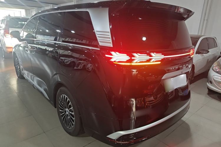 Used Denza D9 2024 DM-i 980 Four-Wheel Drive Prestige Model
