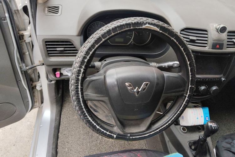 Used Wuling Hongguang 2014 1.2L Base Model China IV
