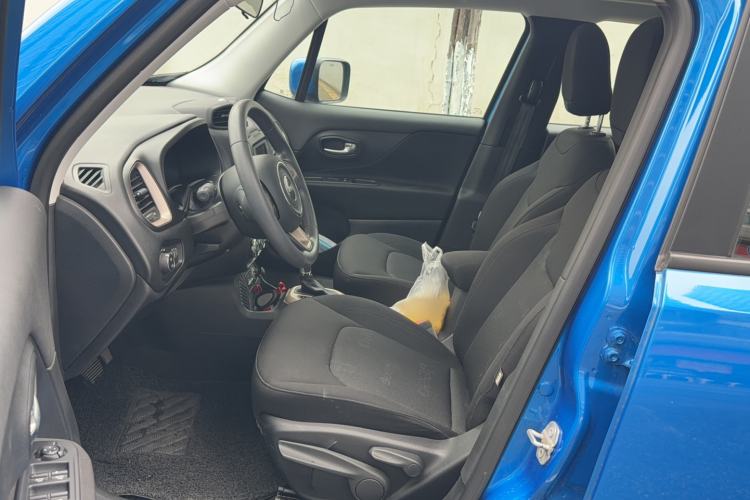 Used Jeep Renegade 2017 180T Automatic High-Energy Version