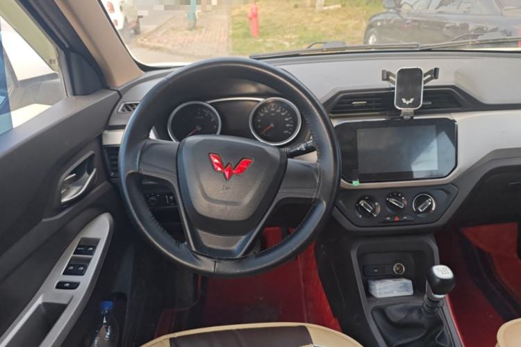Used Wuling Hongguang 2021 1.5L Facelifted S Comfort Version with Electric Power Steering LAR
