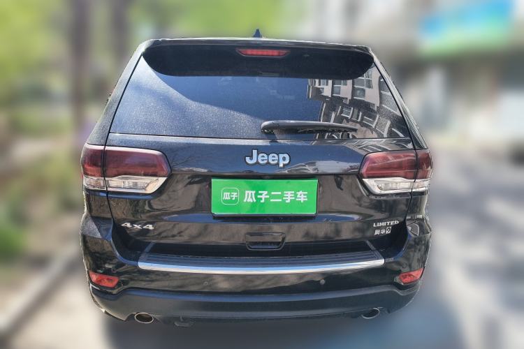 Used Jeep Grand Cherokee 2016 3.0L Comfort Navigation Edition Rear