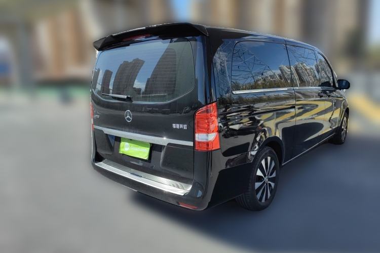 Used Mercedes-Benz Vito 2023 2.0T Elite Version 7 Seats Rear Right 45 Deg