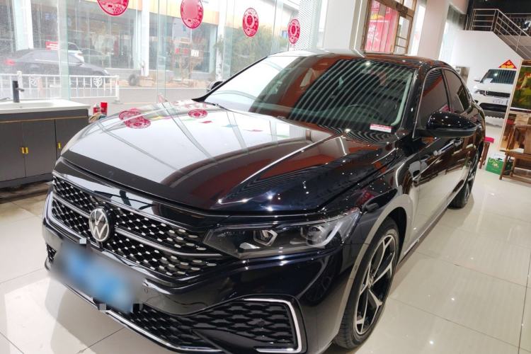 Used Volkswagen Passat 2023 Restyled 330TSI Starry Luxury Edition