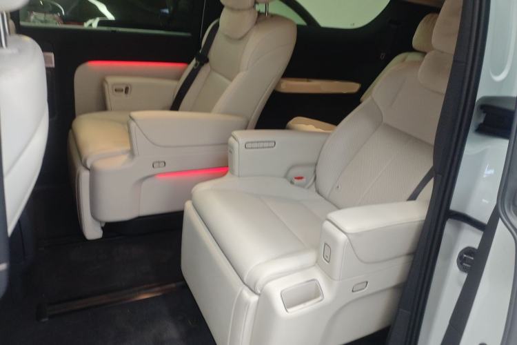 Used Li Auto MEGA 2025 Home Family Special Edition