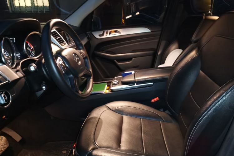 Used Mercedes-Benz M-Class 2012 ML 300
