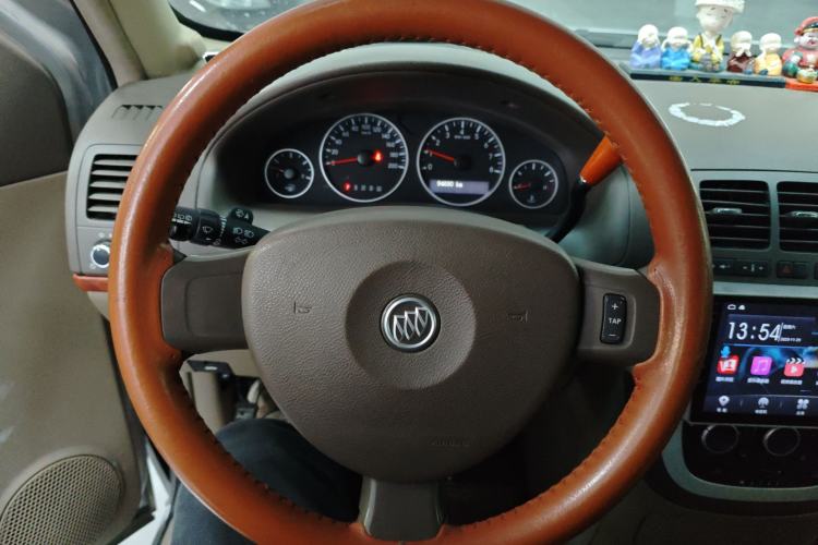 Used Buick GL8 2014 2.4L Classic Edition