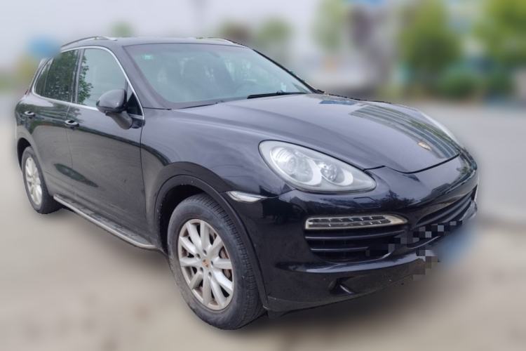 Used Porsche Cayenne 2013 3.6L automatic transmission U.S. specification Front Right 45 Deg