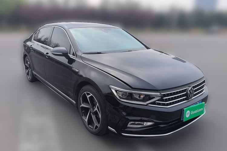 Used Volkswagen Magotan 2023 2 Million Units Commemorative Edition 330TSI DSG Luxury Version Front Right 45 Deg