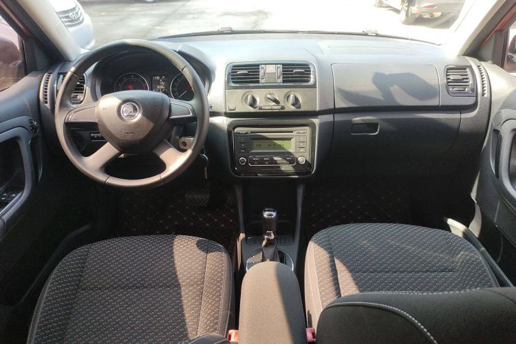 Used Skoda Fabia 2014 1.6L Automatic Sport Edition
