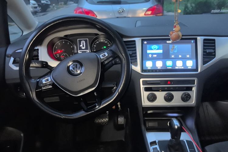 Used Volkswagen Golf Sportsvan 2016 230TSI Automatic Trend Edition
