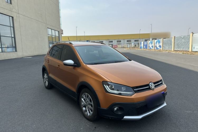 Used Volkswagen Polo 2018 1.5L Cross Polo Automatic

