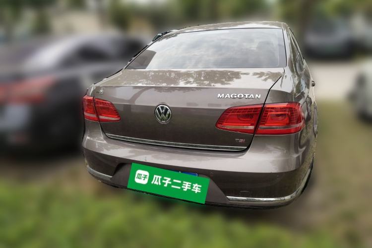 Used Volkswagen Magotan 2015 1.8TSI Advanced Model Rear