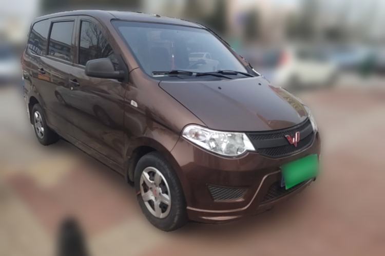 Used Wuling Hongguang 2021 1.5L S Base Version LAR Front Right 45 Deg