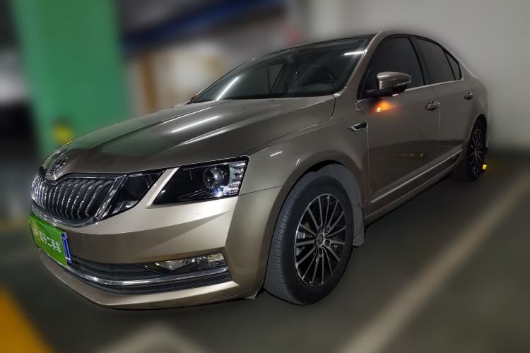 Used Skoda Octavia 2018 1.6L Automatic Luxury Edition