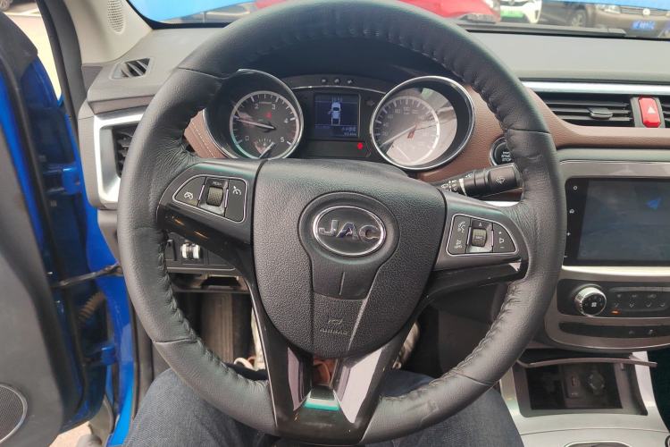 Used JAC T8 2019 2.0T Explorer Edition Two-Wheel Drive Prestige Trim with Standard Double Cabin HFC4DB2-1D
