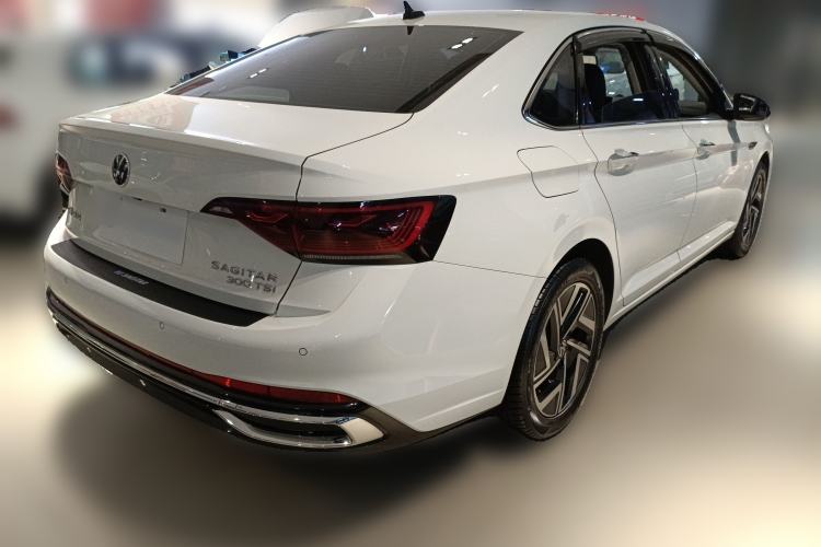 Used Volkswagen Sagitar 2023 300TSI DSG Excellence Edition
