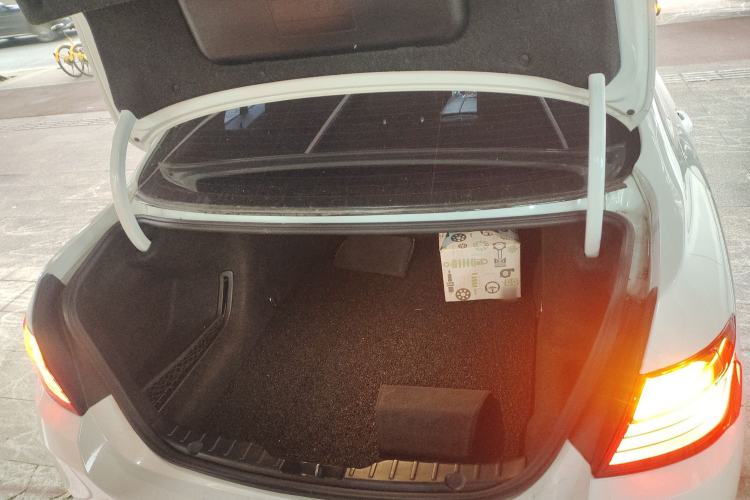 Used BMW 5 Series 2014 525Li Luxury Design Package