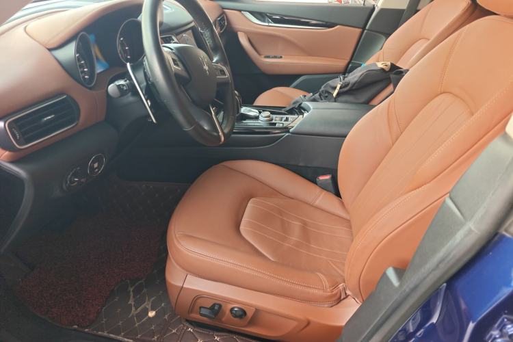 Used Maserati Levante 2018 3.0T Classic Edition Left Front Seat