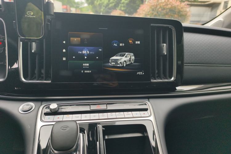 Used GAC Trumpchi M8 2023 Lingxiu Series 390T Luxury Edition Audio And AC Panel