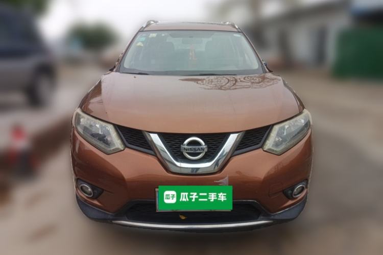 Used Nissan X-Trail 2014 2.5L CVT Luxury Edition 4WD Front