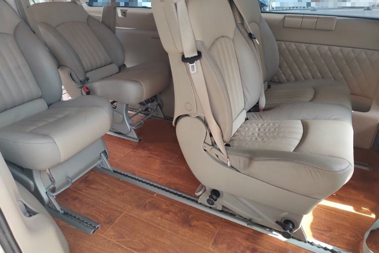 Used Mercedes-Benz Vito 2010 2.5L Elite Edition